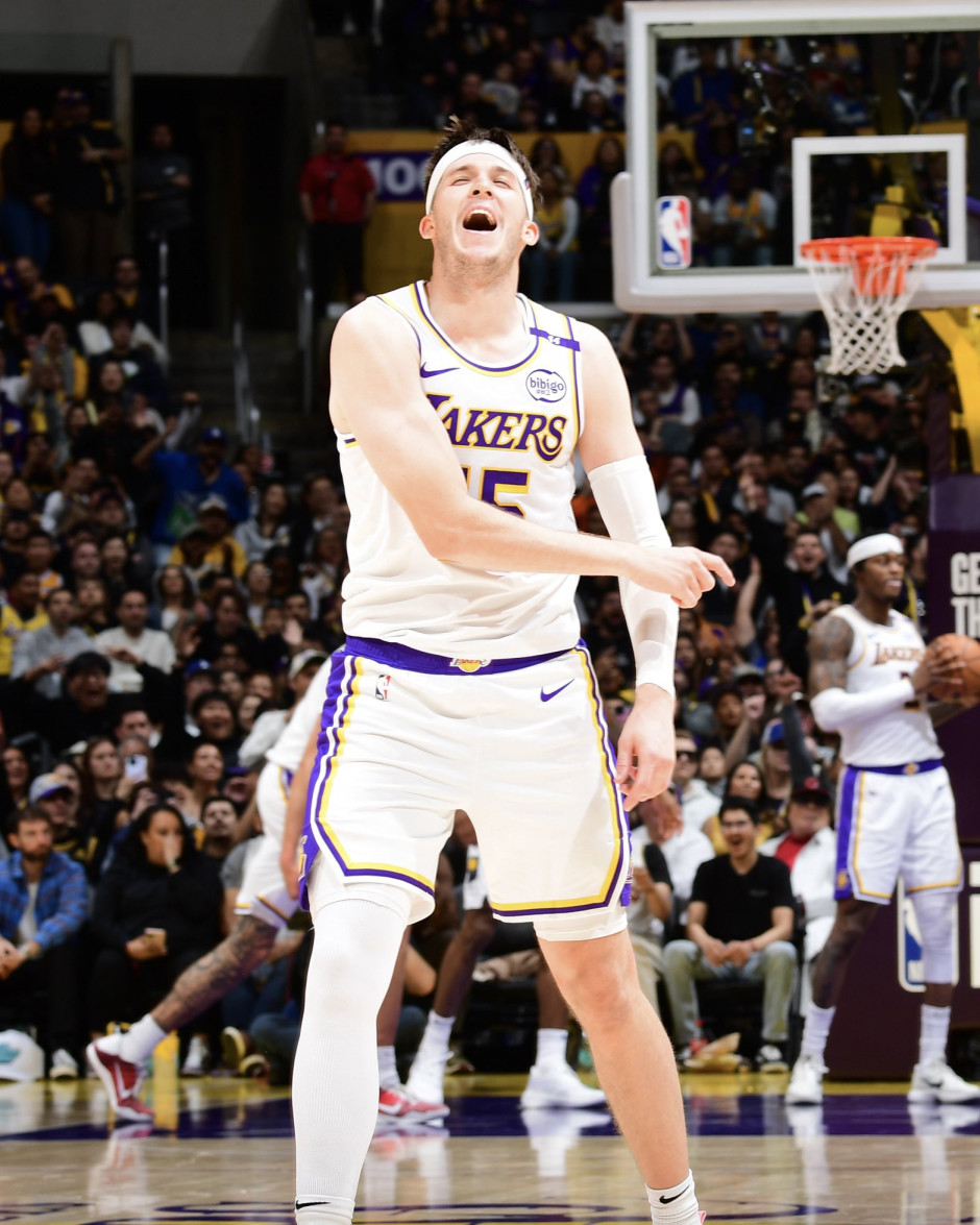 提供多年续, 湖人最高可, 里夫斯若选