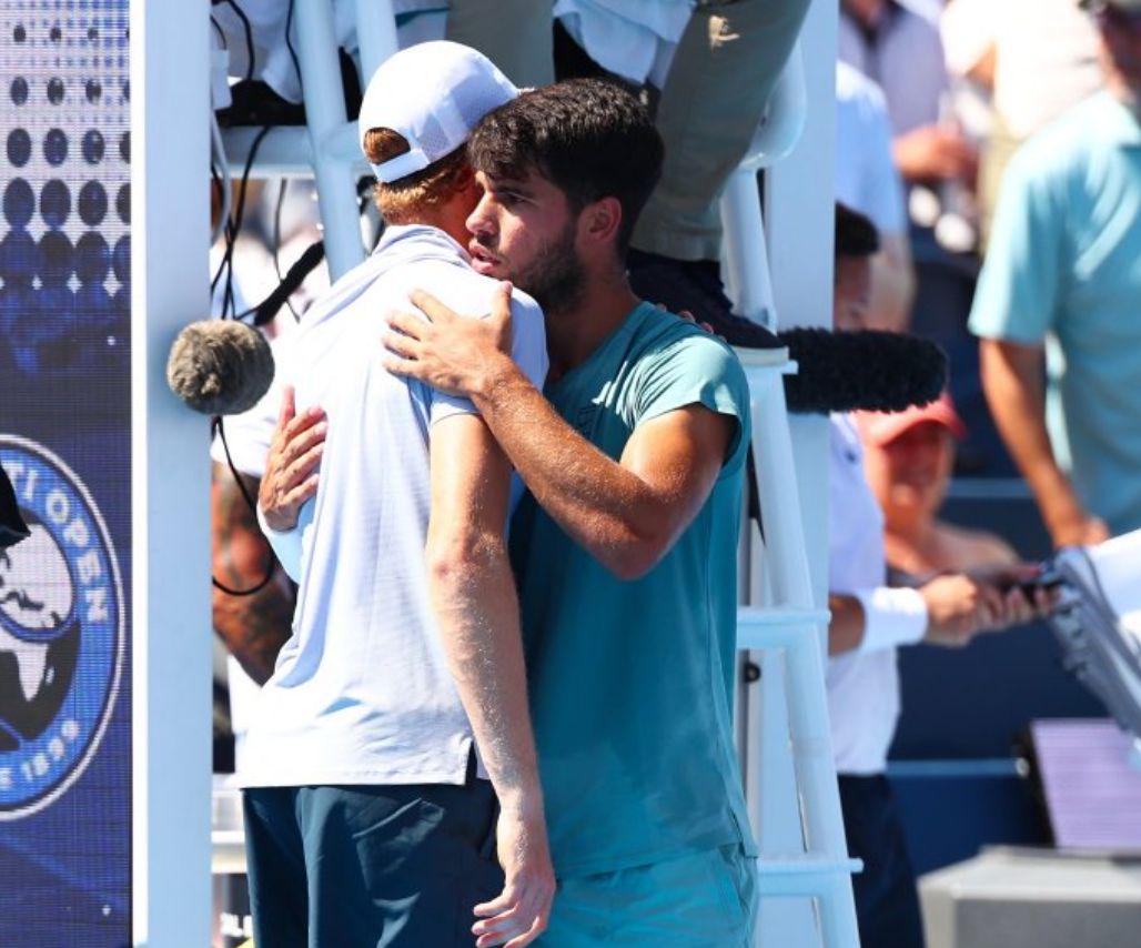 辛纳曾和理, 北京时间, 对阵辛纳