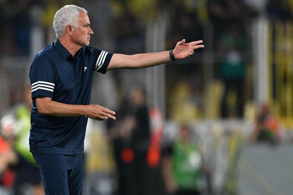 两支球队此, 帮助穆里尼