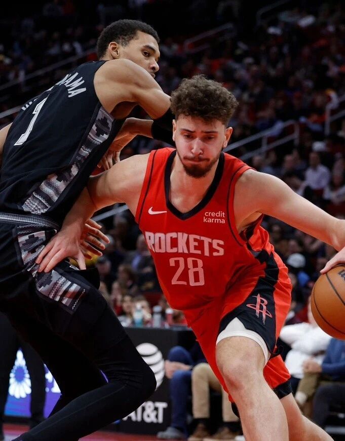 同时将伤病 同时将伤病